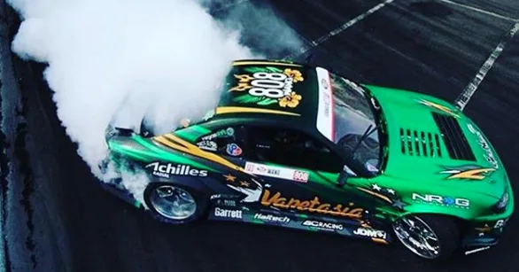 Number 808 Vanetasia drift car at full smoke
